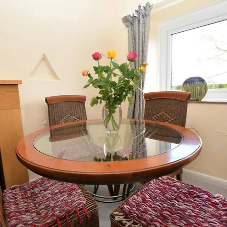 2 Bed In Keswick 28383 *