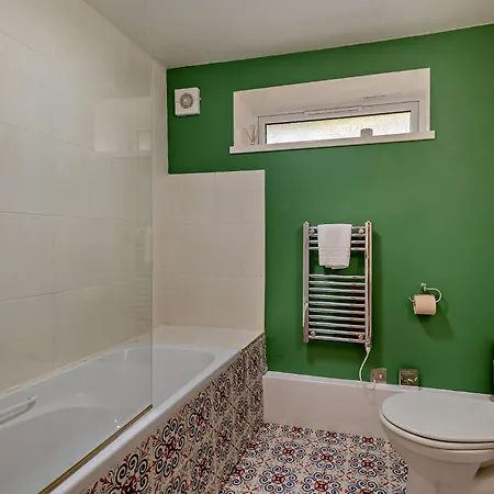 2 Bed In Keswick 28383 *